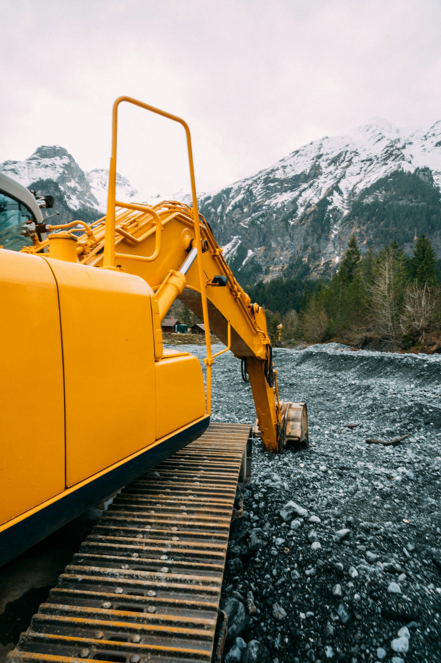 Global Reach: Supplying Construction Equipment Worldwide